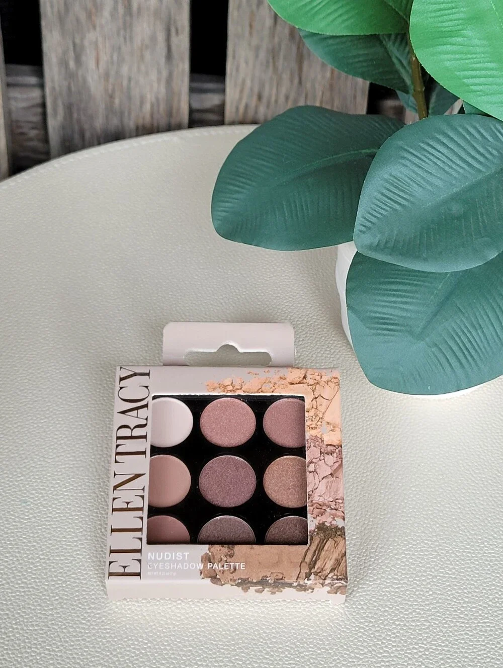 ELLEN TRACY Nudist Eyeshadow Palette - Rose Nude Shades 3 Matte 6 Shimmer